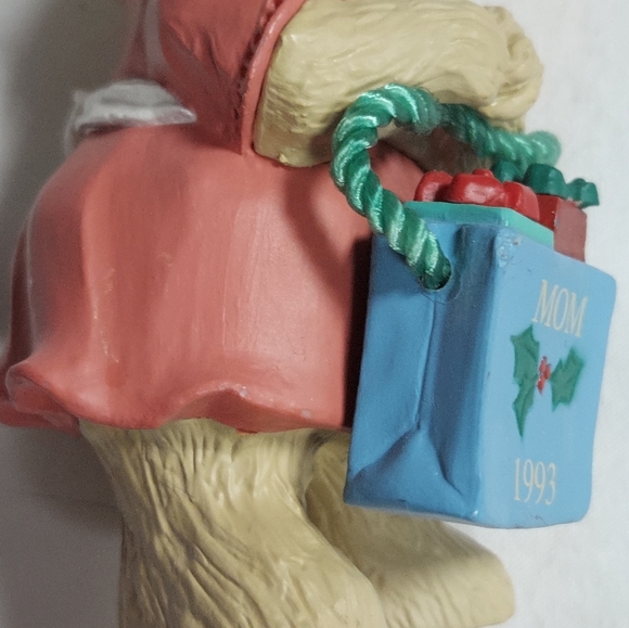 Hallmark Keepsake 1993 MOM Ornament Mamma Bear In Red Dress & Hat Wearing Pearls - Picture 11 of 12